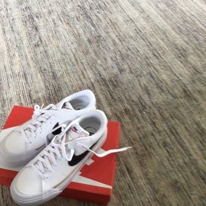 Woman’s Nike Court Legacy Lift